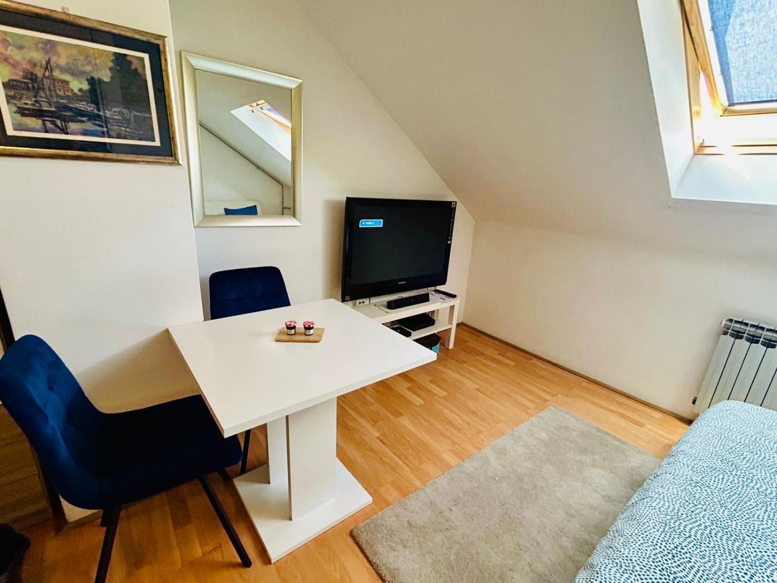 Mia Airport Studio Apartment - 0-24H Self Check In&Out - Parking On Site เวลิคาโกริตซา ภายนอก รูปภาพ