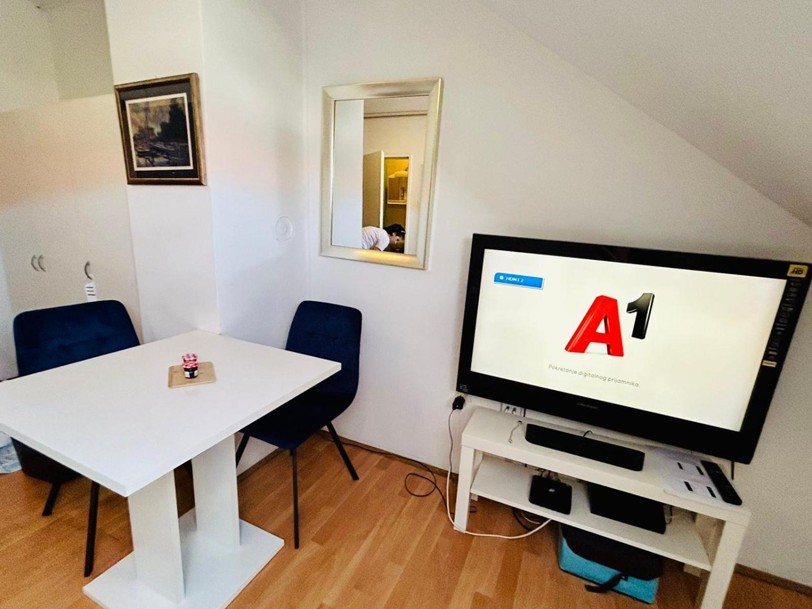 Mia Airport Studio Apartment - 0-24H Self Check In&Out - Parking On Site เวลิคาโกริตซา ภายนอก รูปภาพ