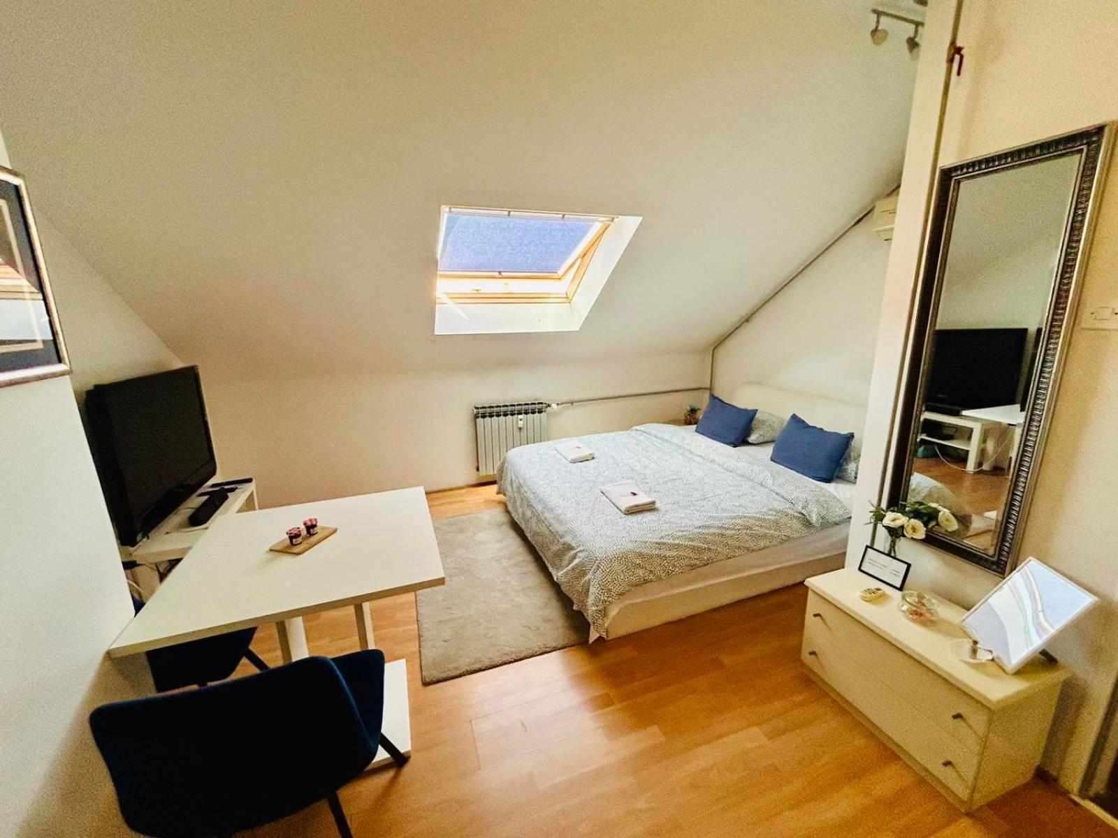 Mia Airport Studio Apartment - 0-24H Self Check In&Out - Parking On Site เวลิคาโกริตซา ภายนอก รูปภาพ