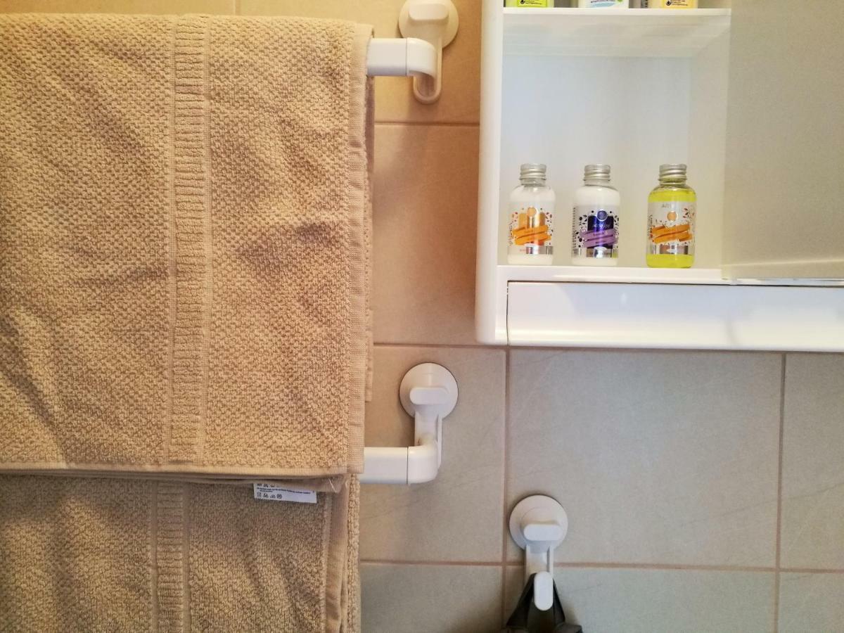 Mia Airport Studio Apartment - 0-24H Self Check In&Out - Parking On Site เวลิคาโกริตซา ภายนอก รูปภาพ